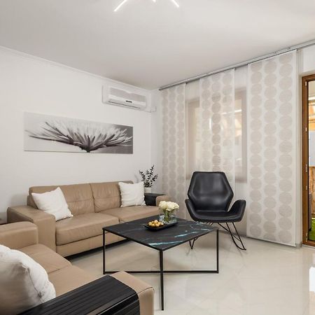 Nobis Apartment Rijeka Exterior photo